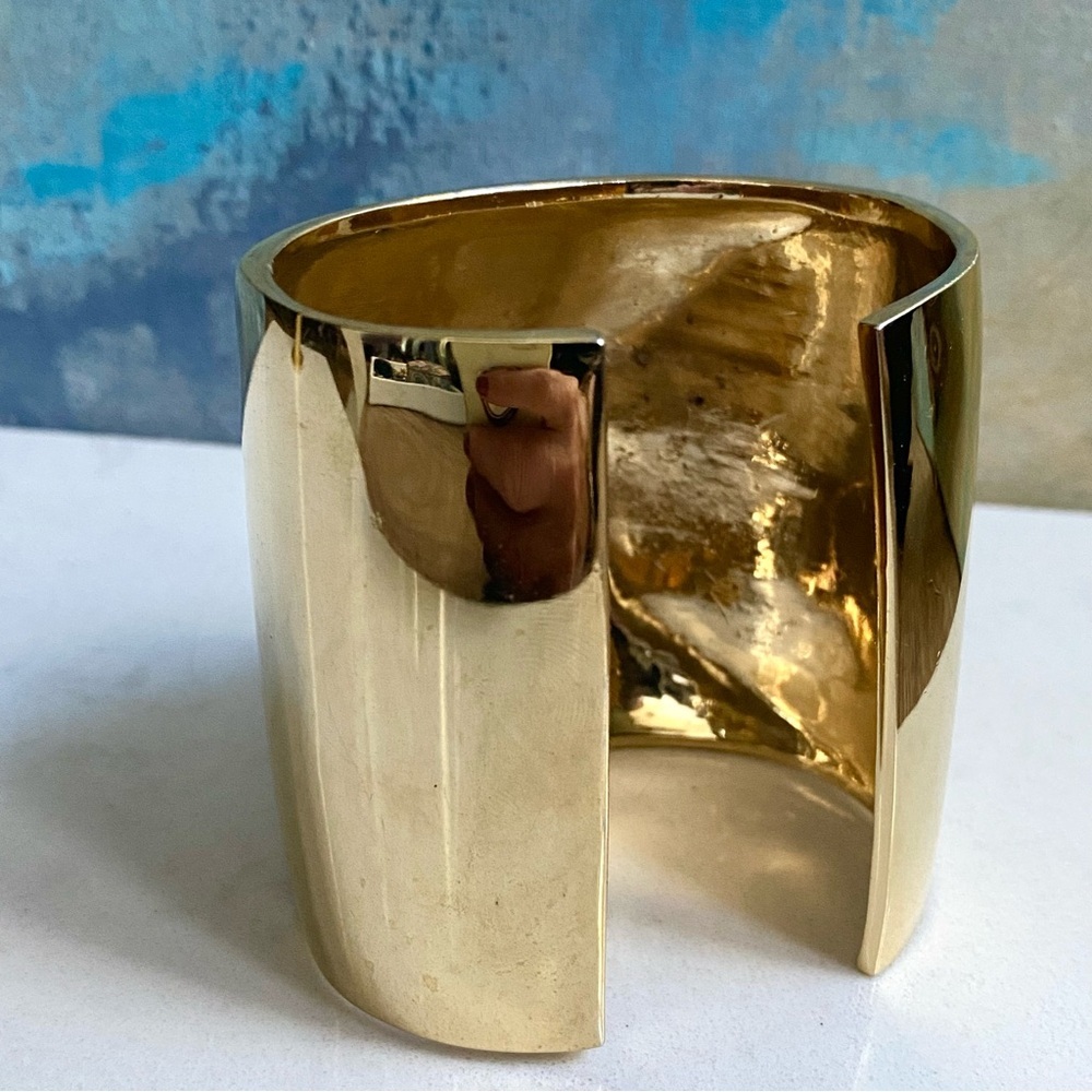 Vintage St. John 24K Gold Plated Wide Cuff Bracelet Architectural Pyramid 1980s - Picture 2 of 6